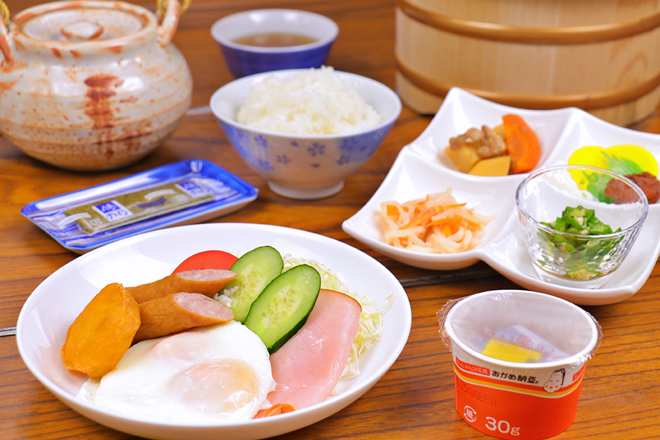 朝食